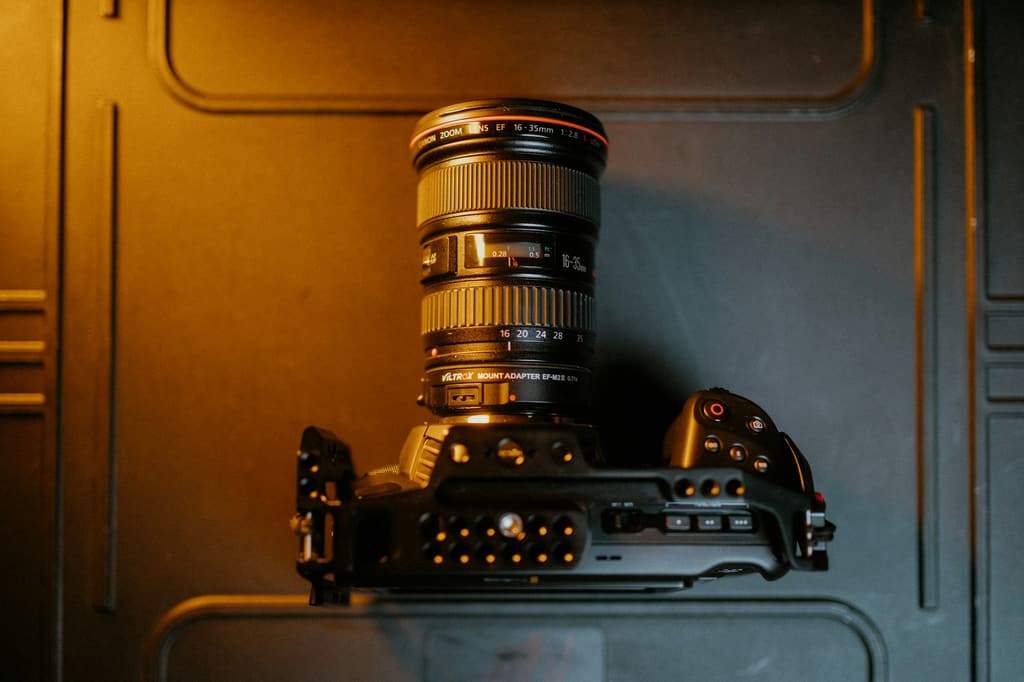 Canon RF 24–70mm f/2.8L IS USM (representative stock photo)